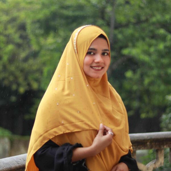 Liyana 2 Minutes Hijab (Mastered) - Premium Cherry Fabric