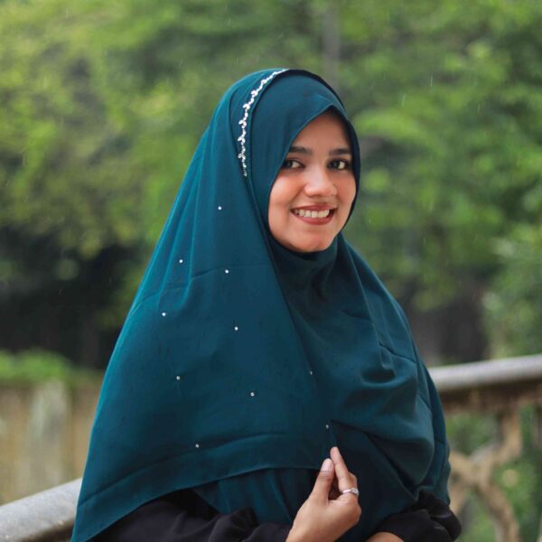 Liyana 2 Minutes Hijab (Peacock Blue) - Premium Cherry Fabric