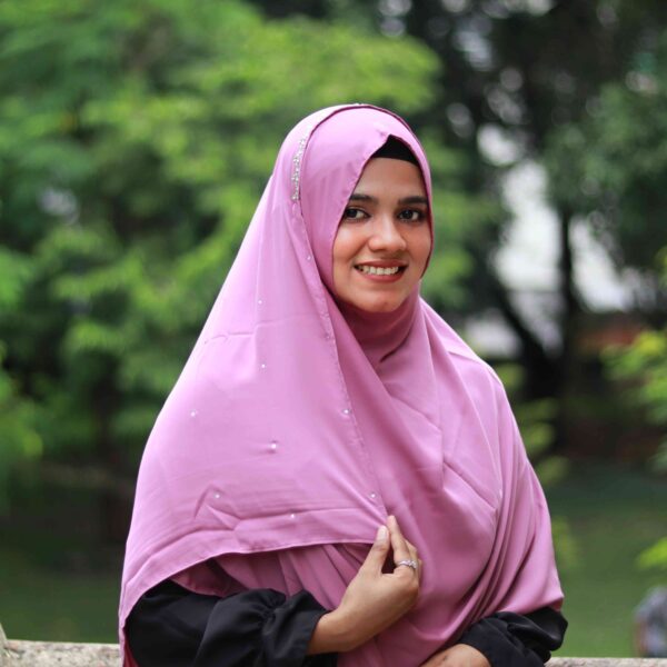 Liyana 2 Minutes Hijab (Onion Color) - Premium Cherry Fabric