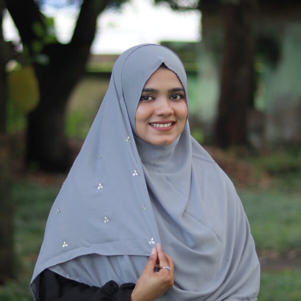 Sana 2 Minutes Hijab (Lite Ash) - Premium Cherry Fabric